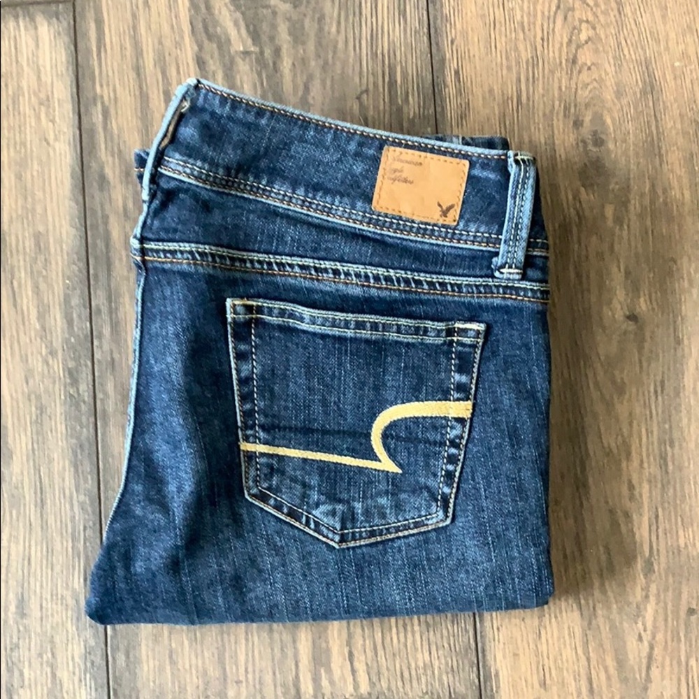 American Eagle Slim Boot Style Jeans Size 2 😍